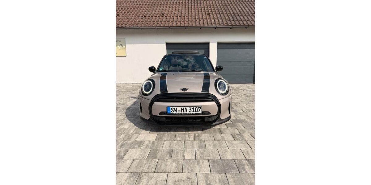 Mini Cooper 49.999 km 21.400 &euro; Wasserlosen 97535