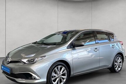 Toyota Auris 106.152 km 11.940 &euro; Esslingen 73730