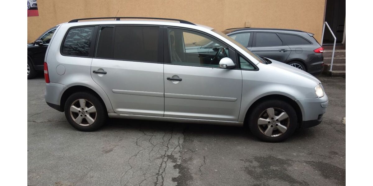 VW Touran 261.000 km 1.050 &euro; mülheim an der rühr 45478