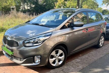 Kia Carens 108.000 km 7.900 € Hannover 30659