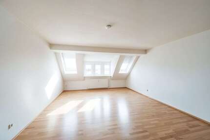Wohnung Göttingen Oststadt - 2.5 Zimmer, 71 m&sup2;, 220.000&euro; | Angebot:24524962