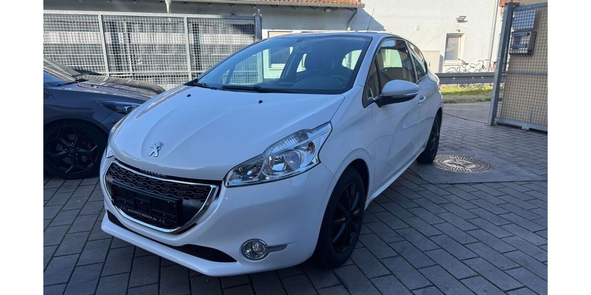 Peugeot 208 106.000 km 4.999 &euro; Malsch 76316