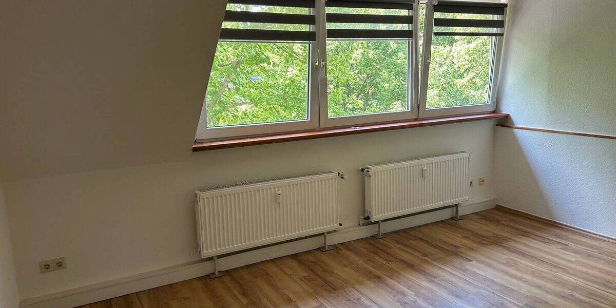 Etagenwohnung Merseburg Neumarkt (Vorstadt) - 3 Zimmer, 65 m&sup2;, 390&euro; | Angebot:26819929