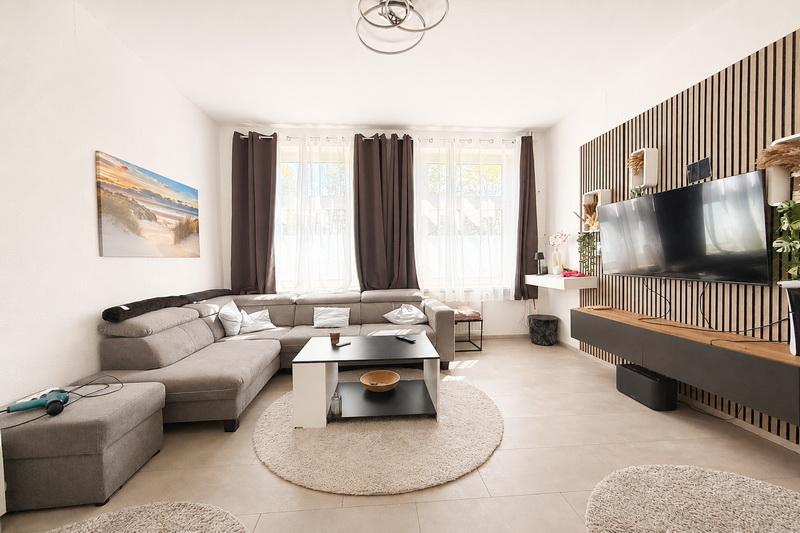 Wohnhaus + Gästehaus mit großen Grundstück in Feldrandlage! Nur 20 Minuten zum Ostseestrand! - Doppelhaushälfte Ahrensbök | Angebot:26495860
