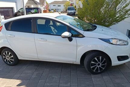 Ford Fiesta 78.000 km 7.600 &euro; Burglauer 97724