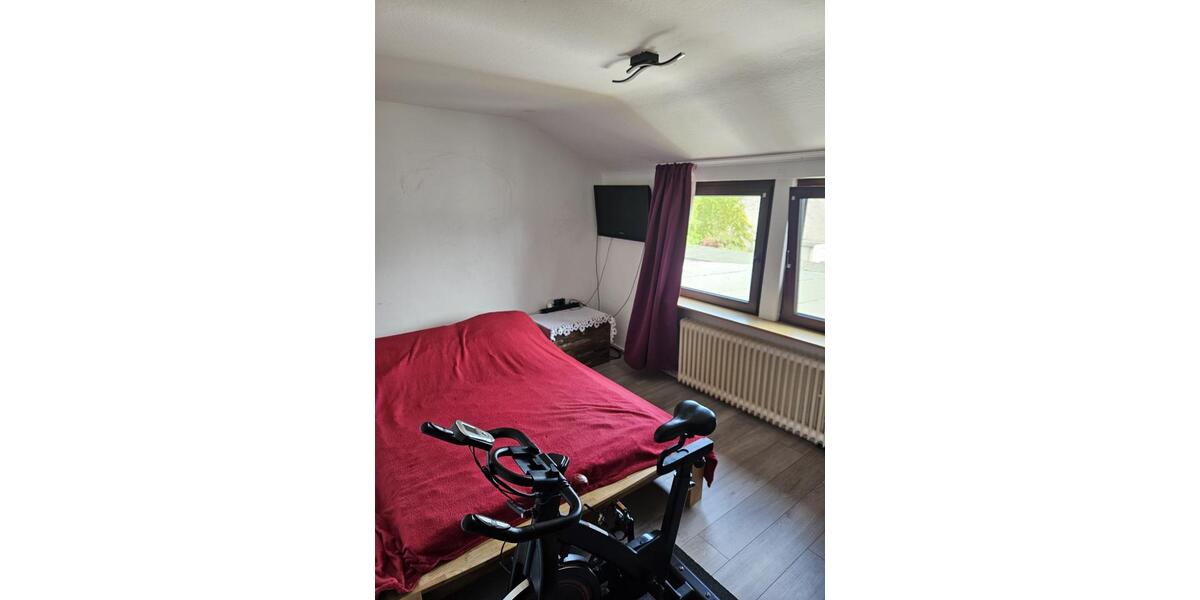 Dachgeschoßwohnung Bremen Hemelingen - 3 Zimmer, 60 m&sup2;, 750&euro; | Angebot:26232451