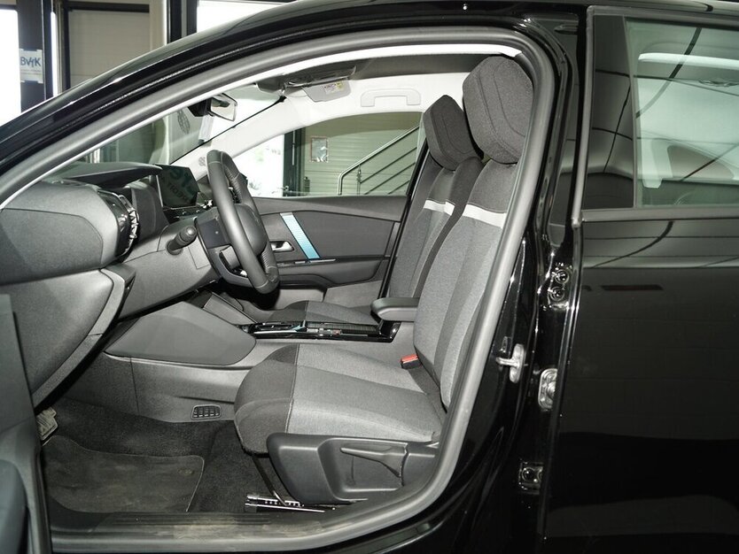 e-C4 136 Feel 50KWh CARPLAY Batteriezertifikat