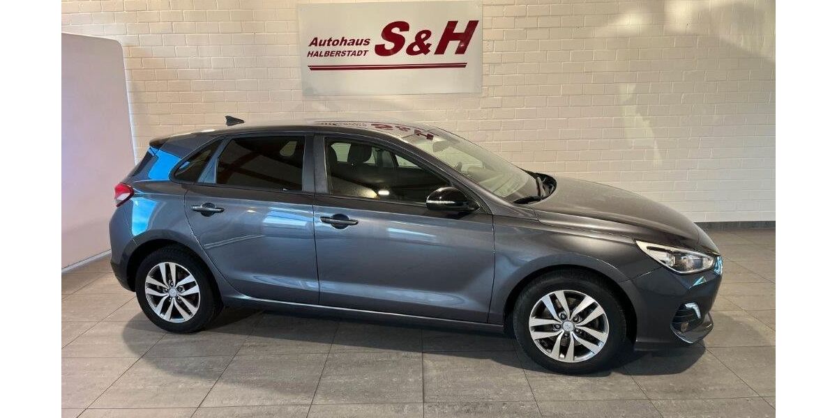 Hyundai i30 50.018 km 12.650 &euro; Halberstadt 38820
