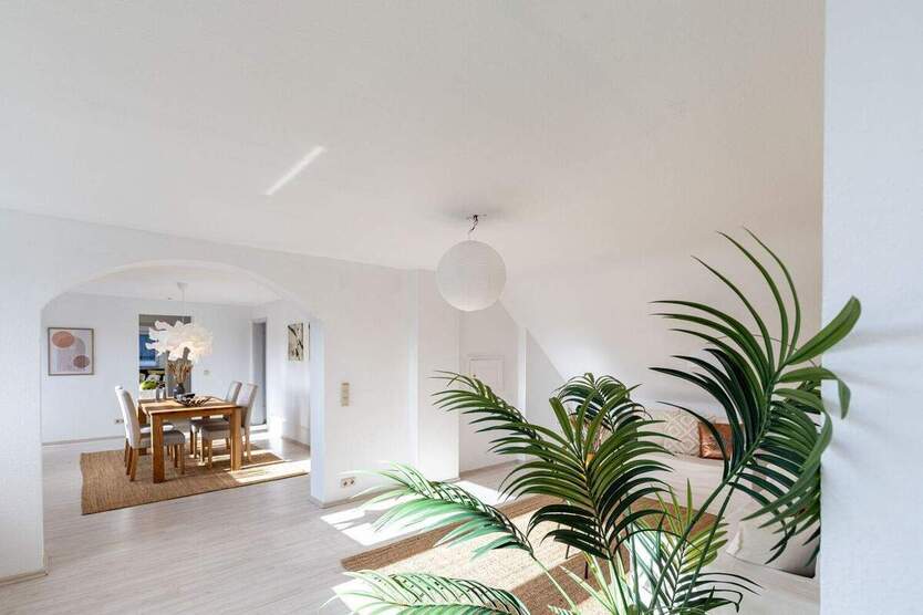 Gemütlich, hell und großzügig! Tolle Eigentumswohnung in Hoisten! 5 zimmer