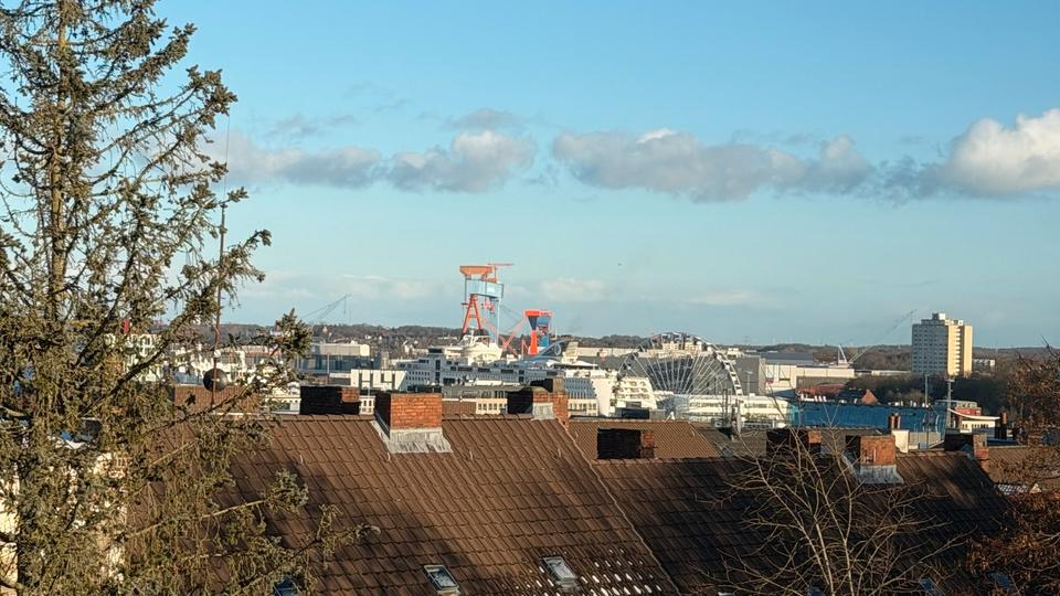 Dachgeschoßwohnung Kiel Südfriedhof - 2 Zimmer, 68 m&sup2;, 1.290&euro; | Angebot:25513158