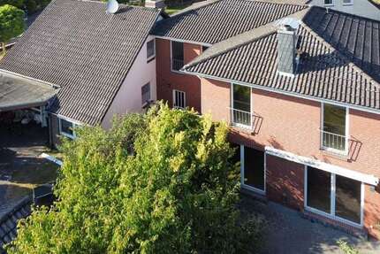 Haus Hambühren - 9 Zimmer, 230 m&sup2;, 349.000&euro; | Angebot:25200475