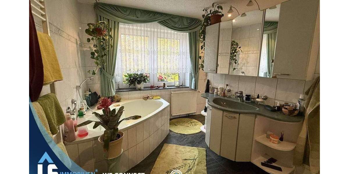 Einfamilienhaus Stendal - 4 Zimmer, 310 m&sup2;, 199.999&euro; | Angebot:25775388