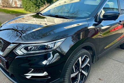 Nissan Qashqai 116.152 km 15.999 &euro; Ulm 89079