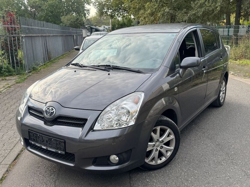 Toyota Corolla Verso 94.999 km 7.233 € Frankfurt am Main 65933