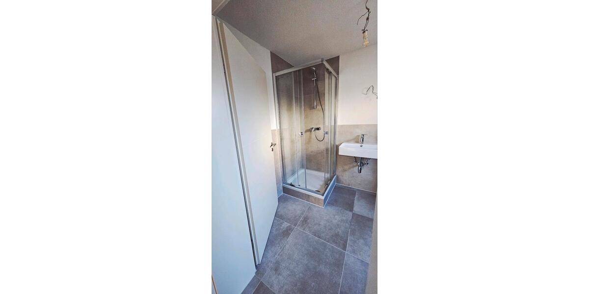 Schöne 2 Zimmer keller Wohnung zu vermieten 2 zimmer