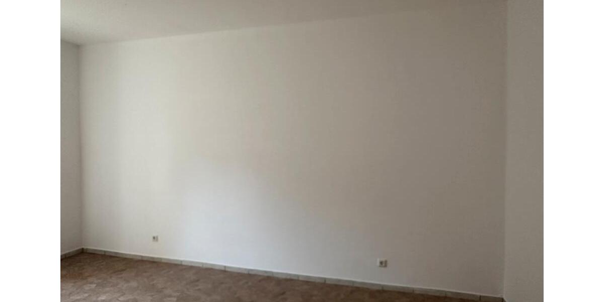 Etagenwohnung Neunkirchen - 4 Zimmer, 120 m&sup2;, 850&euro; | Angebot:26407083