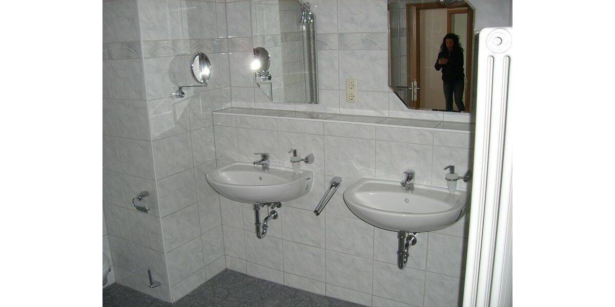 Etagenwohnung Schwerin Paulsstadt - 4 Zimmer, 120 m&sup2;, 900&euro; | Angebot:26863455
