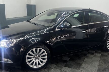 Opel Insignia 186.584 km 5.990 &euro; Leipzig 04328