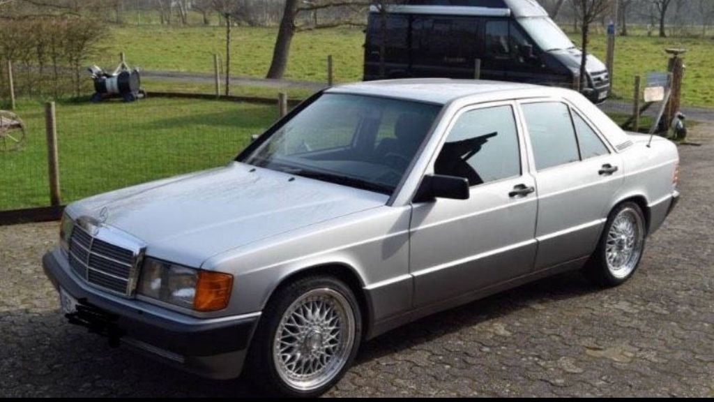 Mercedes-Benz 190 257.000 km 9.999 &euro; Visbek 49429