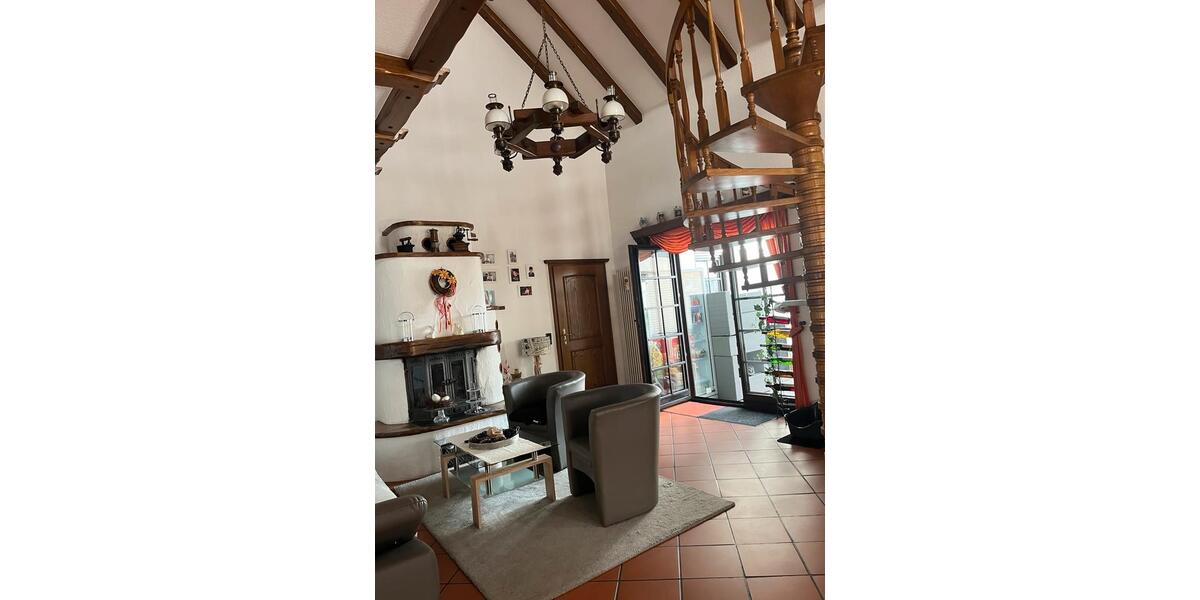 Villa Schwalbach - 8 Zimmer, 396 m&sup2;, 550.000&euro; | Angebot:27120414