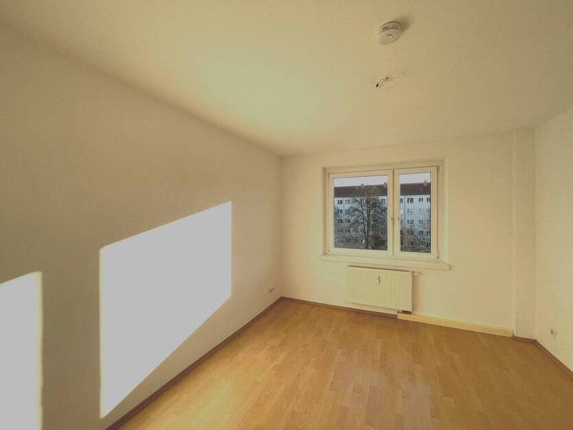 Gepflegte 3-Zimmer-Erdgeschoßwohnung mit Balkon in ruhiger Lage von Dresden-Tolkewitz