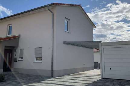 Haus Neuendettelsau - 5 Zimmer, 170 m&sup2;, 1.590&euro; | Angebot:27504661