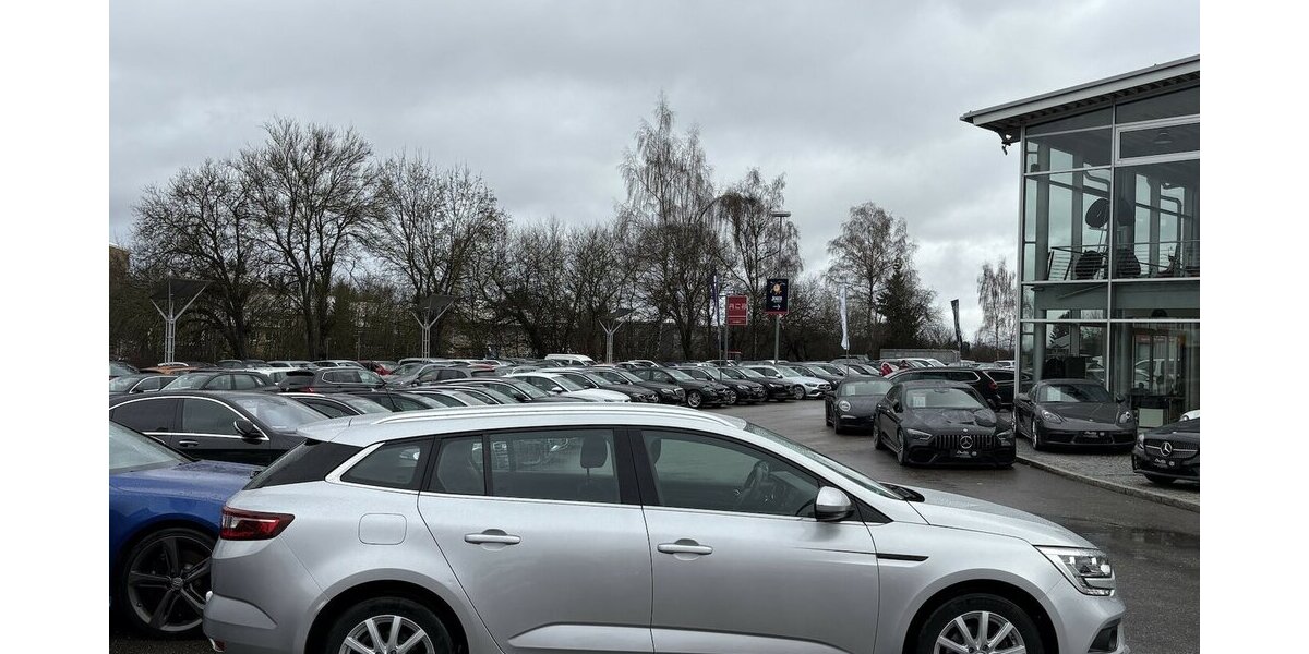 Renault Megane IV Grandtour Business Edition NAVI/PDC 18.665 km 16.900 &euro; Villingen-Schwenningen 78054