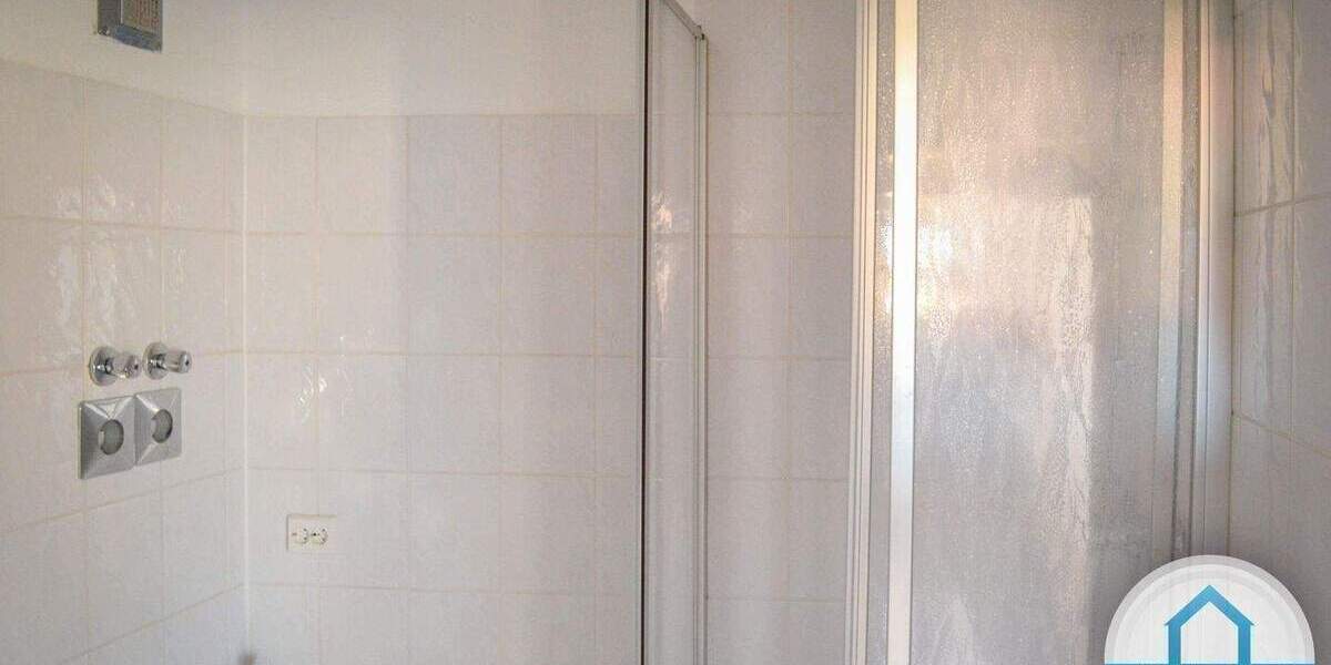 Etagenwohnung Altenburg Südost - 2 Zimmer, 54 m&sup2;, 275&euro; | Angebot:25627215