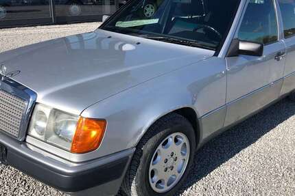 Mercedes-Benz 230 177.000 km 4.950 &euro; Öhringen 74613