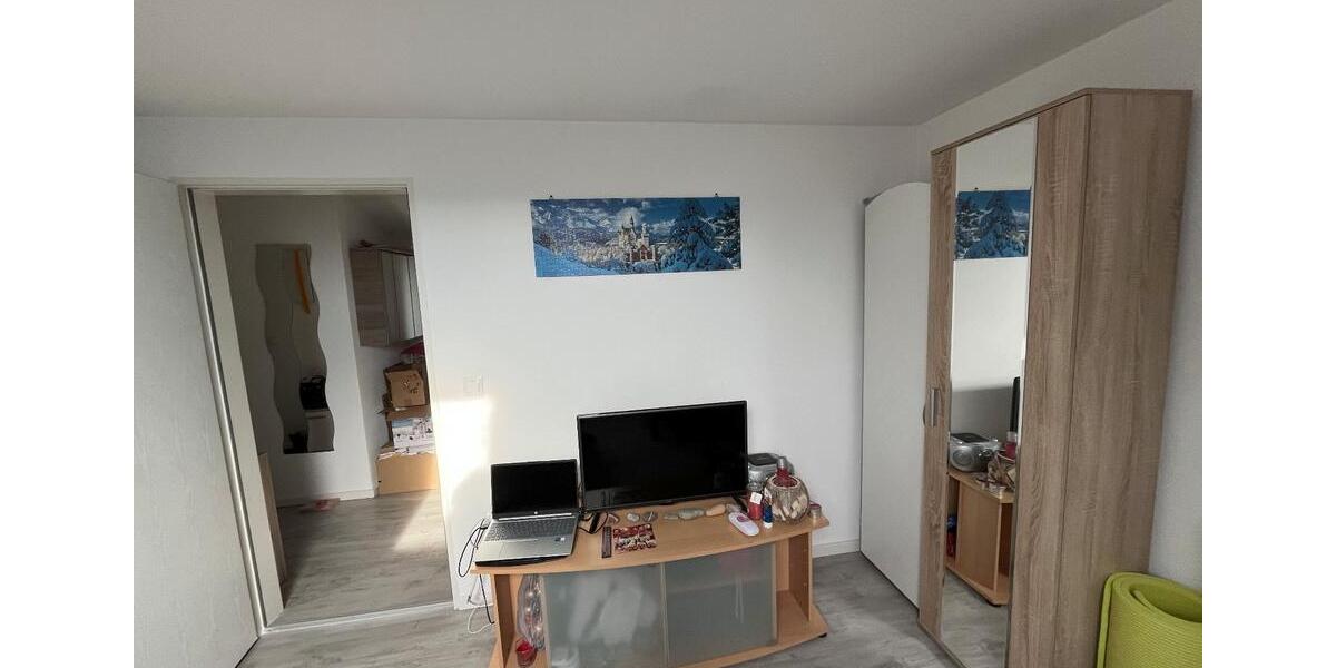 Dachgeschoßwohnung Lappersdorf - 2 Zimmer, 38 m&sup2;, 520&euro; | Angebot:25174902
