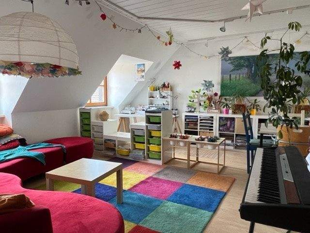 Einfamilienhaus Burg Stargard - 1 Zimmer, 320 m&sup2;, 399.000&euro; | Angebot:25747571