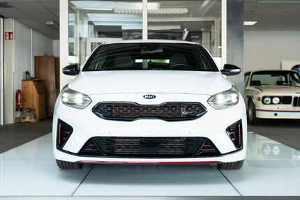 Kia ceed / Ceed 117.045 km 16.250 &euro; Sinn 35764
