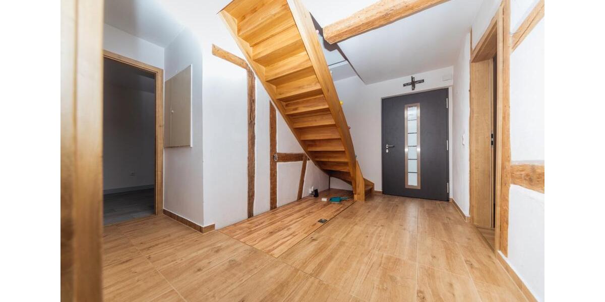 Einfamilienhaus Hohenroth - 6 Zimmer, 100 m&sup2;, 299.000&euro; | Angebot:26885769