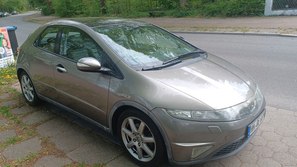 Honda Civic 184.600 km 4.600 &euro; Hamburg 22149