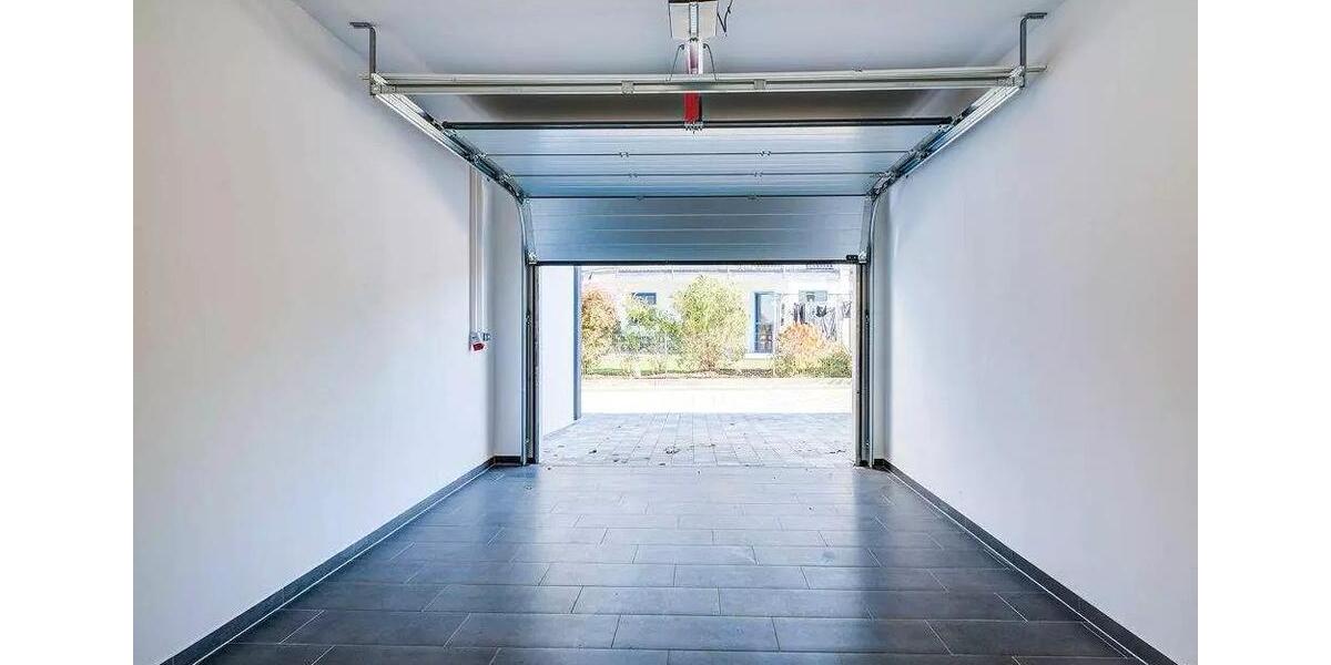 Doppelhaushälfte Burghausen - 5 Zimmer, 150 m&sup2;, 1.550&euro; | Angebot:25400312