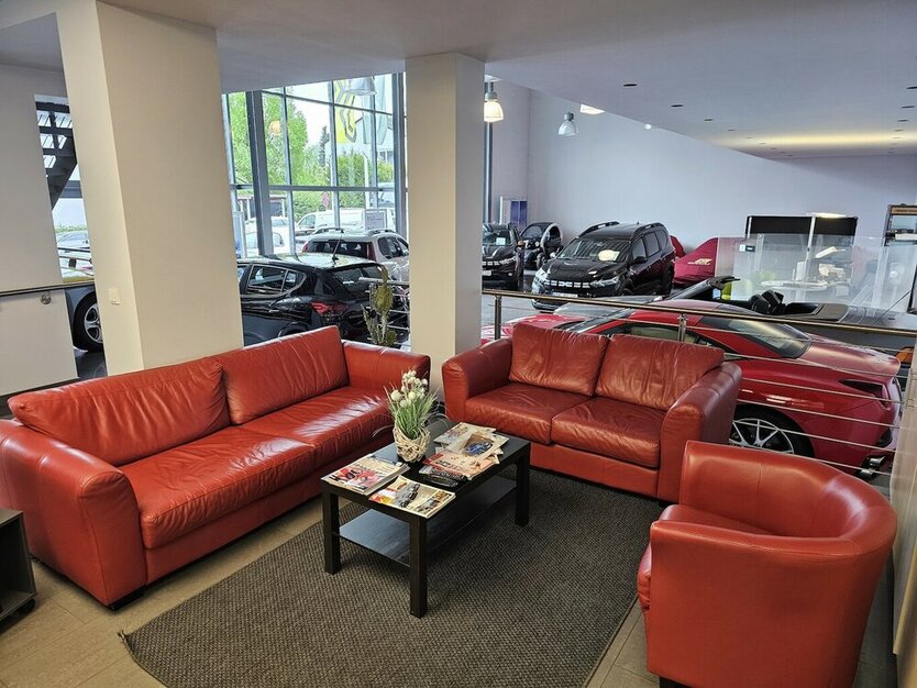 Renault Megane E-Tech Electric Equilibr+ 16300 .- Netto 21.313 km 19.397 € Schwalbach/Taunus 65824