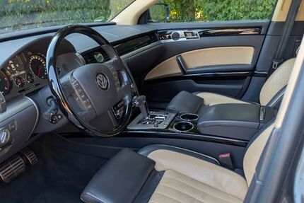 VW Phaeton 214.000 km 10.999 &euro; München 80997