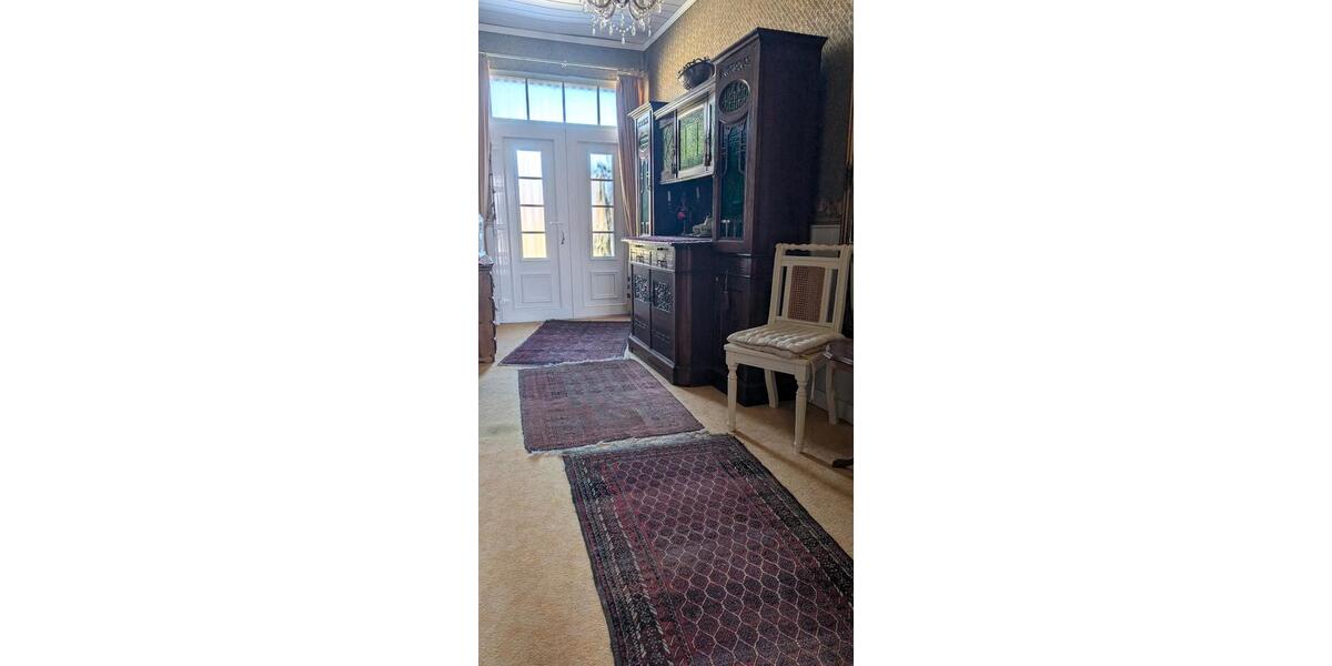 Villa Perleberg - 9 Zimmer, 300 m&sup2;, 320.000&euro; | Angebot:27137454