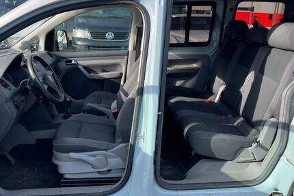 VW Caddy 170.542 km 3.800 &euro; Düsseldorf 40233