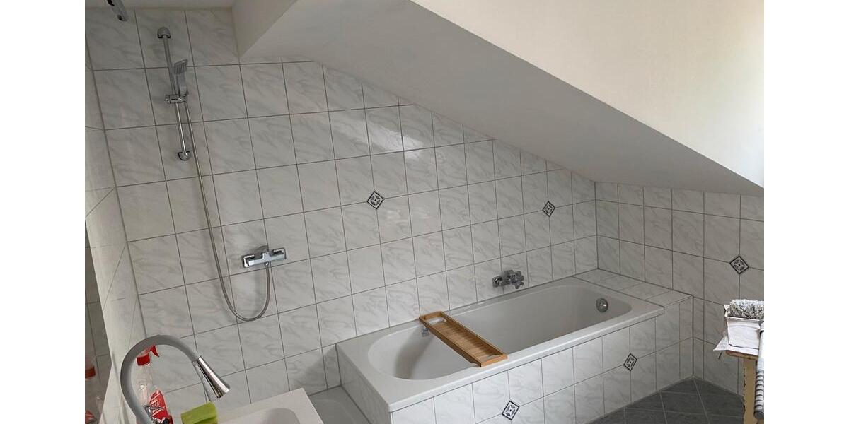 Mehrfamilienhaus, Wohnhaus Regen - 8 Zimmer, 203 m&sup2;, 1.600&euro; | Angebot:26343571