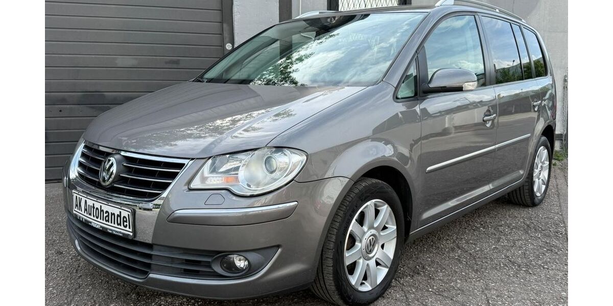 VW Touran 253.123 km 2.990 &euro; München 80809