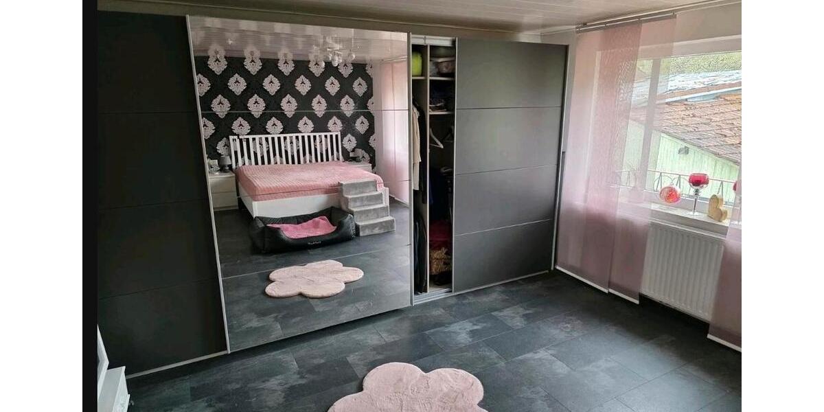 Mehrfamilienhaus, Wohnhaus Burladingen - 9 Zimmer, 228 m&sup2;, 395.000&euro; | Angebot:26786020