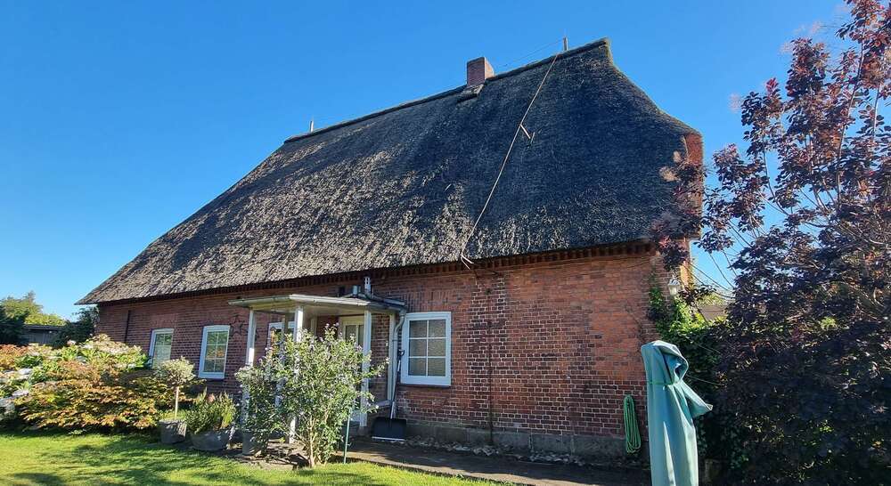 Haus zum Kaufen in Molfsee 429.000 € 221 m² 10 zimmer