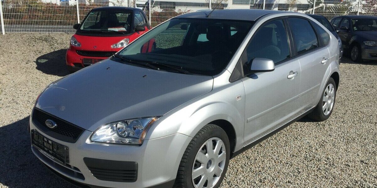 Ford Focus Ambiente,Klima,1 Hand orig.98000 km,Tüv Neu! 98.000 km 3.600 € Himmelkron 95502