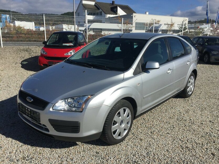Ford Focus Ambiente,Klima,1 Hand orig.98000 km,Tüv Neu! 98.000 km 3.600 € Himmelkron 95502