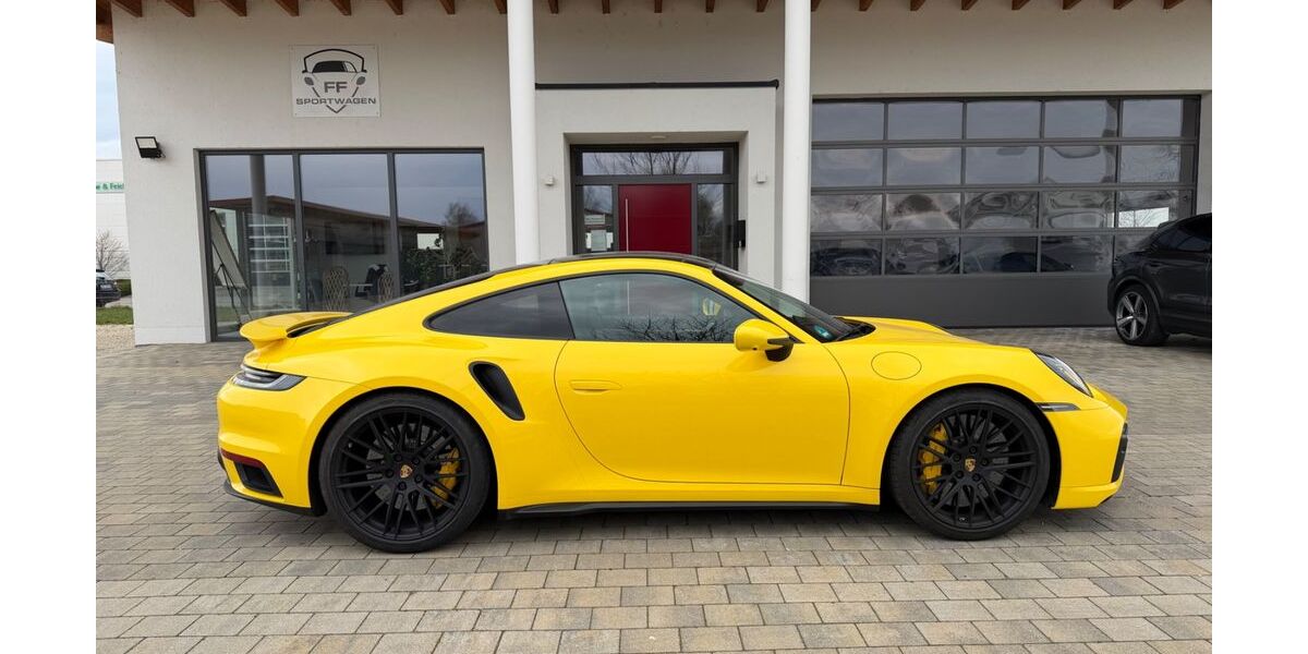 Porsche 992 14.250 km 214.880 &euro; Pilsting 94431