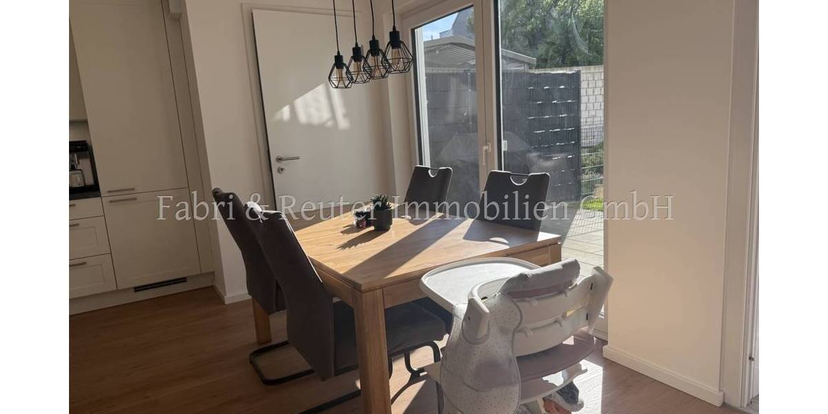 Etagenwohnung Kempen - 2 Zimmer, 74 m&sup2;, 1.090&euro; | Angebot:26786780