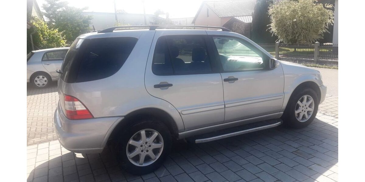 Mercedes-Benz ML 350 280.000 km 6.500 &euro; Aholming 94527