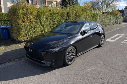 Mazda 3 136.000 km 11.500 &euro; Babenhausen 64832