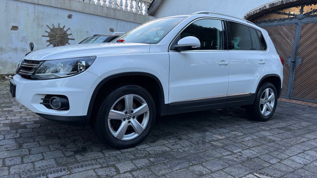 VW Tiguan 219.212 km 8.990 &euro; Neukirchen-Vluyn 47506